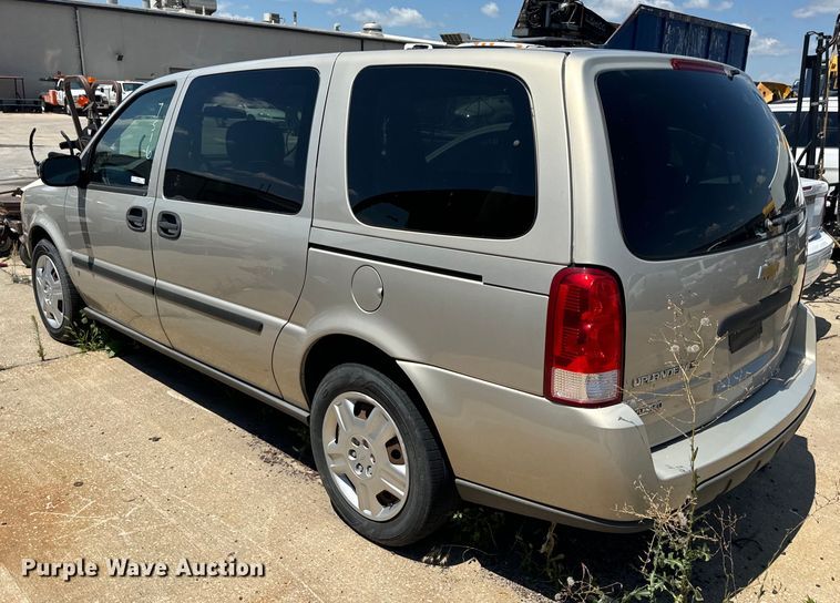 image for item OF9833 2008 Chevrolet  Uplander LS SUV