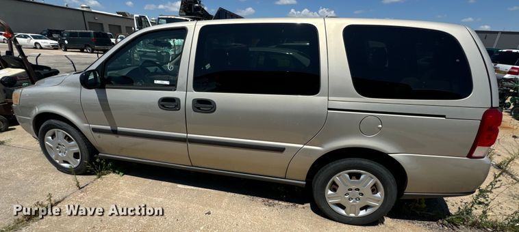 image for item OF9833 2008 Chevrolet  Uplander LS SUV