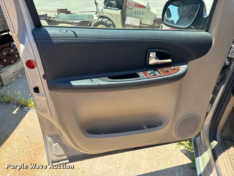 image for item OF9833 2008 Chevrolet  Uplander LS SUV