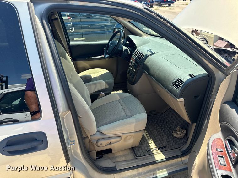 image for item OF9833 2008 Chevrolet  Uplander LS SUV