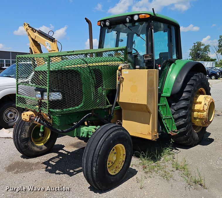 image for item OF9837 2006 John Deere  7420 tractor