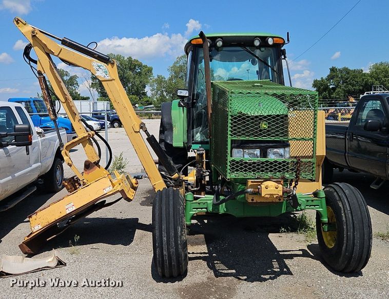 image for item OF9837 2006 John Deere  7420 tractor