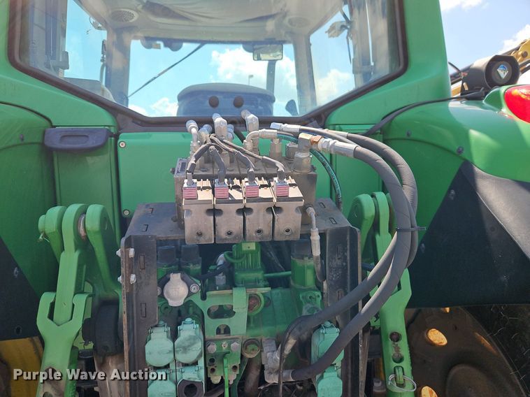 image for item OF9837 2006 John Deere  7420 tractor