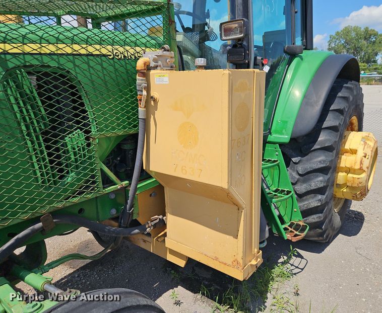 image for item OF9837 2006 John Deere  7420 tractor