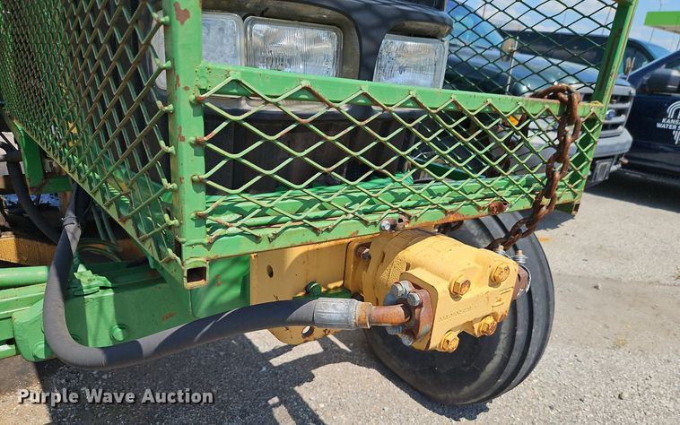 image for item OF9837 2006 John Deere  7420 tractor