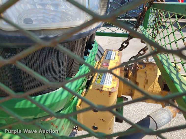 image for item OF9837 2006 John Deere  7420 tractor