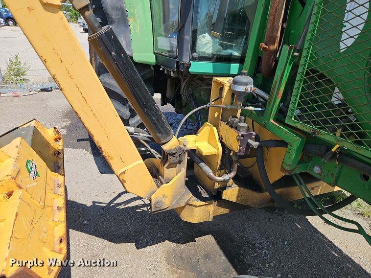 image for item OF9837 2006 John Deere  7420 tractor