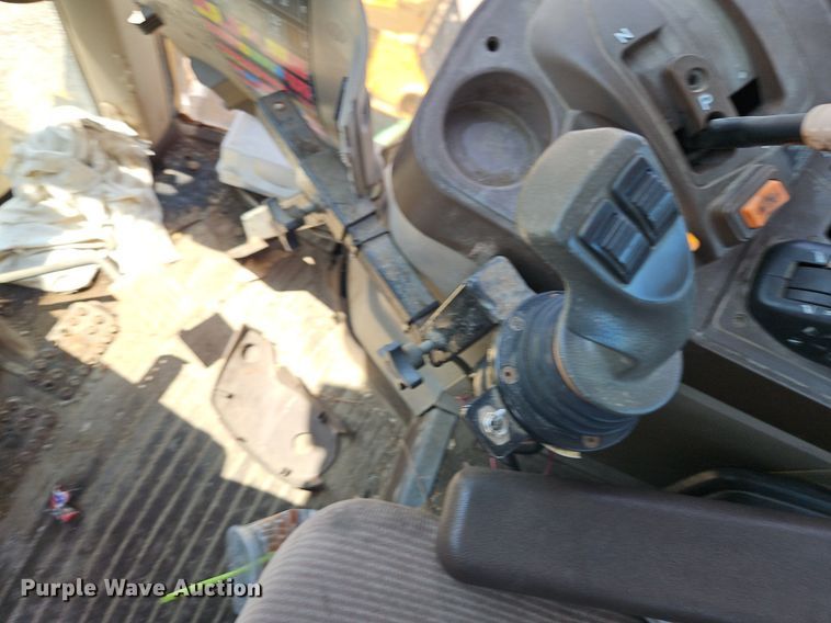 image for item OF9837 2006 John Deere  7420 tractor