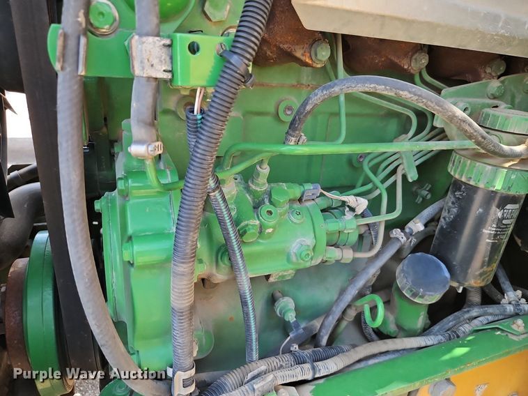image for item OF9837 2006 John Deere  7420 tractor