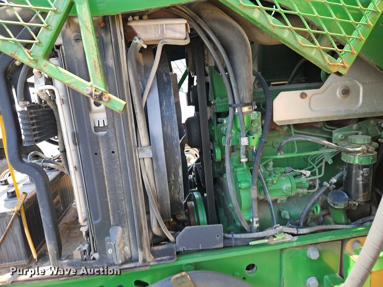 image for item OF9837 2006 John Deere  7420 tractor