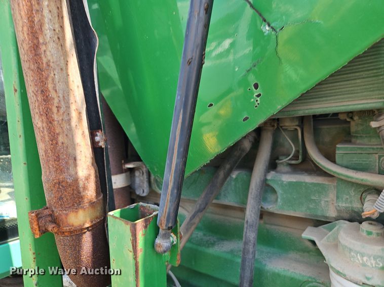 image for item OF9837 2006 John Deere  7420 tractor