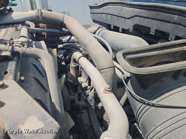 image for item OF9842 2014 International  WorkStar 7500 dump truck