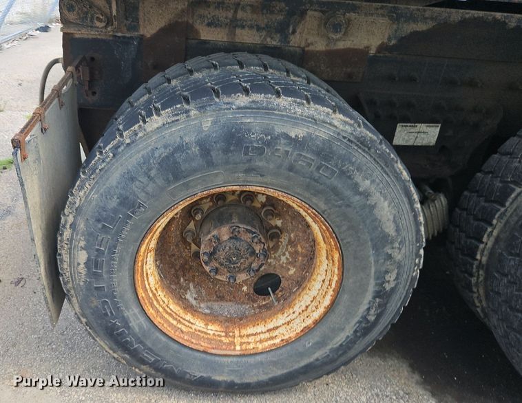 image for item OF9842 2014 International  WorkStar 7500 dump truck