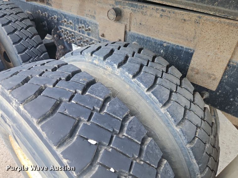 image for item OF9842 2014 International  WorkStar 7500 dump truck