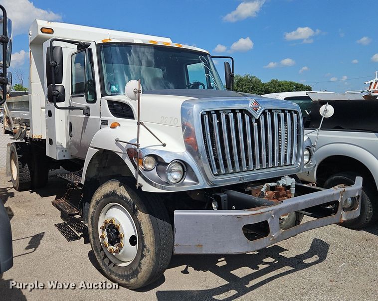 image for item OF9846 2012 International  WorkStar 7400 dump truck