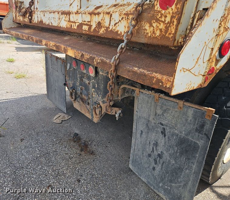 image for item OF9846 2012 International  WorkStar 7400 dump truck