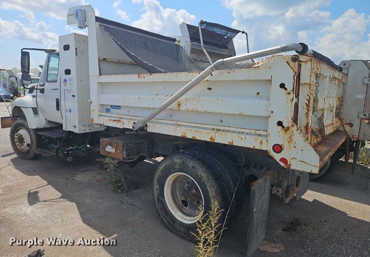 image for item OF9846 2012 International  WorkStar 7400 dump truck