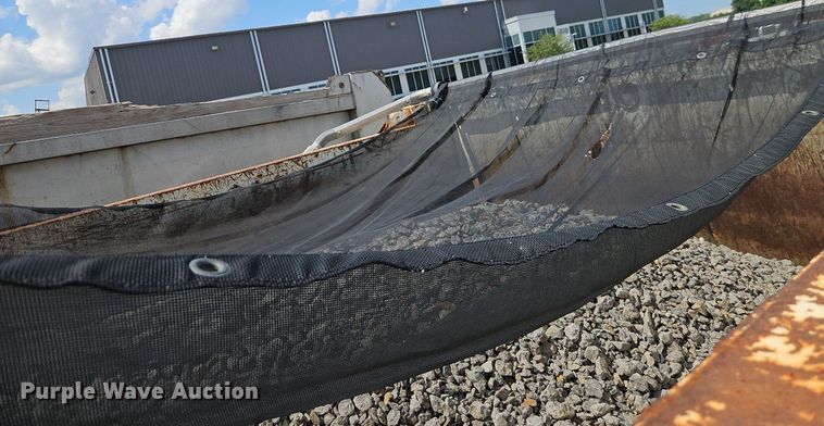 image for item OF9846 2012 International  WorkStar 7400 dump truck