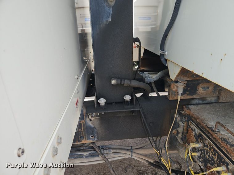 image for item OF9846 2012 International  WorkStar 7400 dump truck