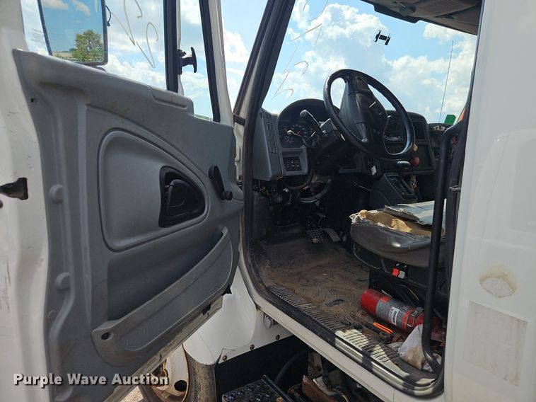 image for item OF9846 2012 International  WorkStar 7400 dump truck