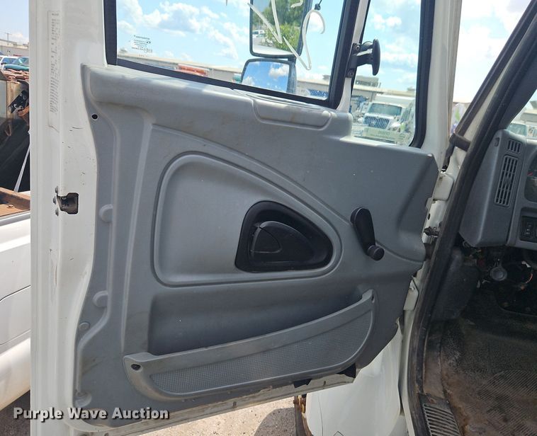 image for item OF9846 2012 International  WorkStar 7400 dump truck