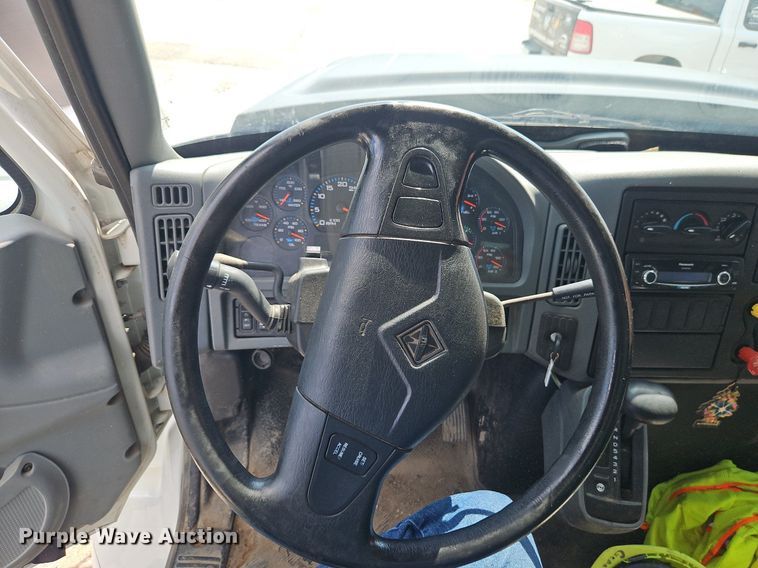 image for item OF9846 2012 International  WorkStar 7400 dump truck