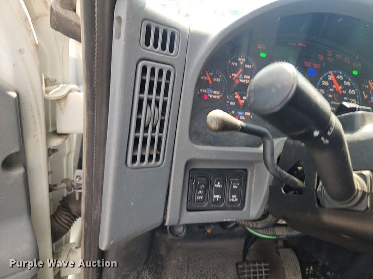 image for item OF9846 2012 International  WorkStar 7400 dump truck