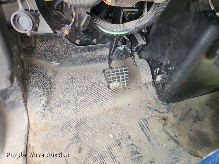 image for item OF9846 2012 International  WorkStar 7400 dump truck