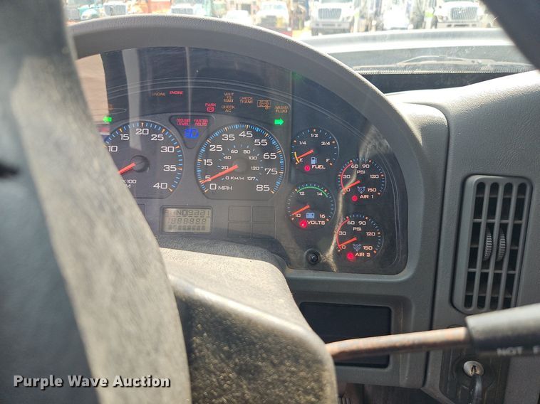 image for item OF9846 2012 International  WorkStar 7400 dump truck