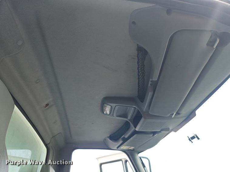 image for item OF9846 2012 International  WorkStar 7400 dump truck