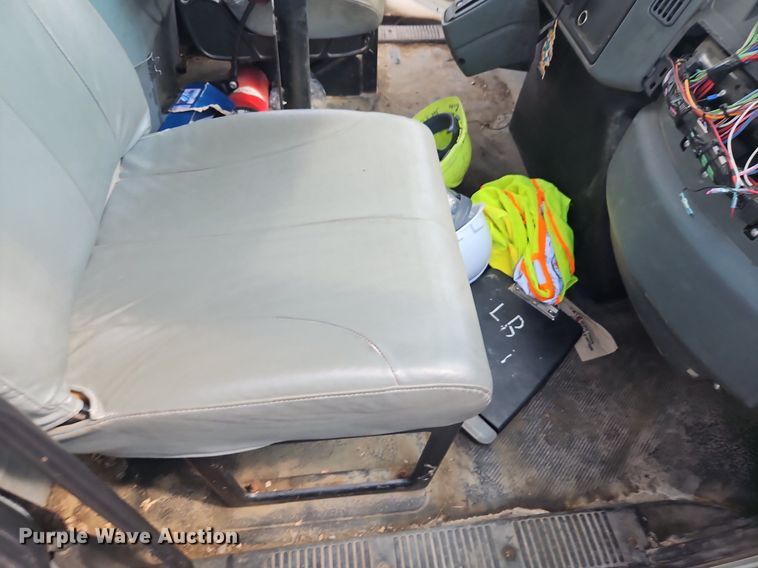 image for item OF9846 2012 International  WorkStar 7400 dump truck