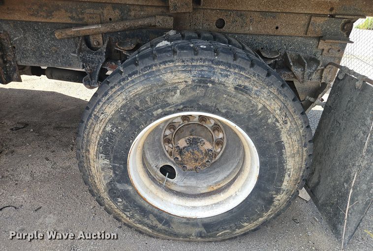 image for item OF9846 2012 International  WorkStar 7400 dump truck