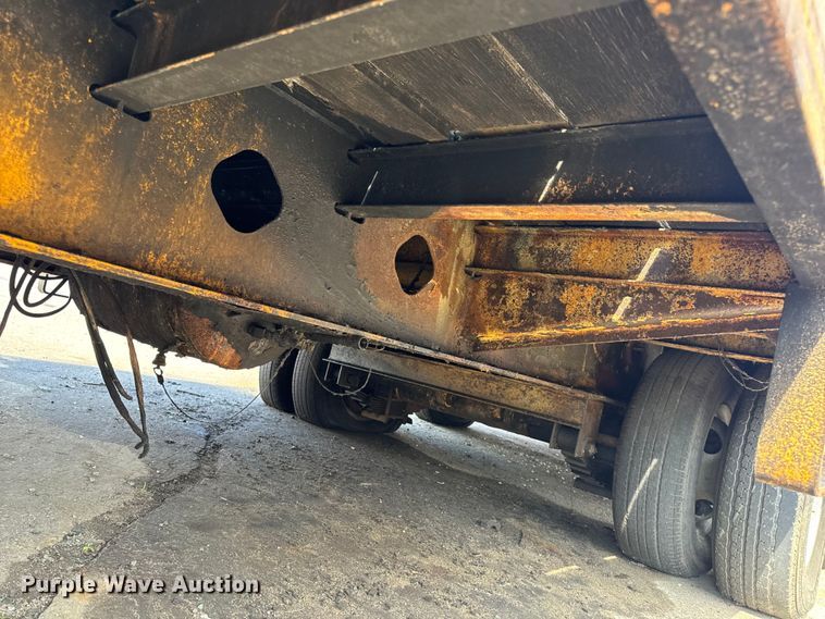 image for item OF9848 2015 Felling FT-24-2LP equipment trailer