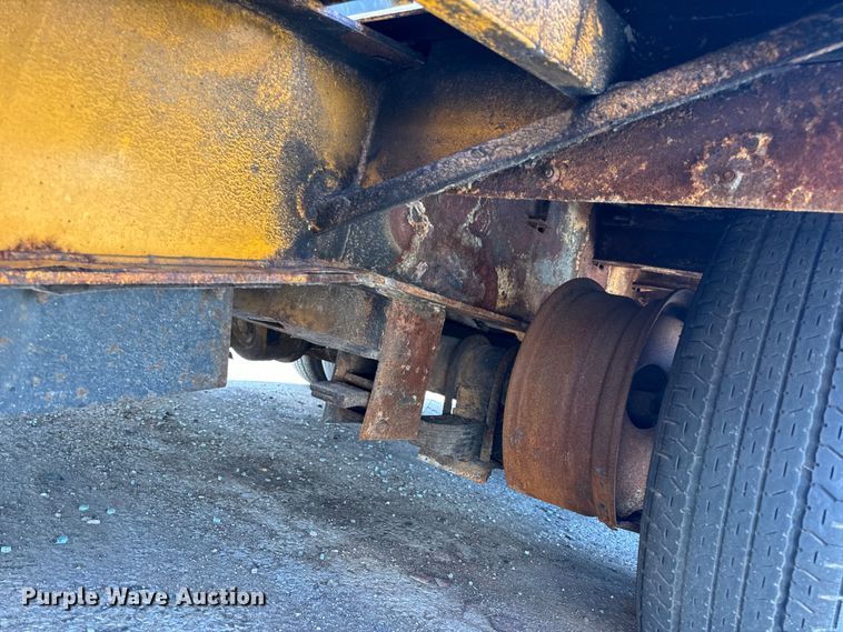 image for item OF9848 2015 Felling FT-24-2LP equipment trailer