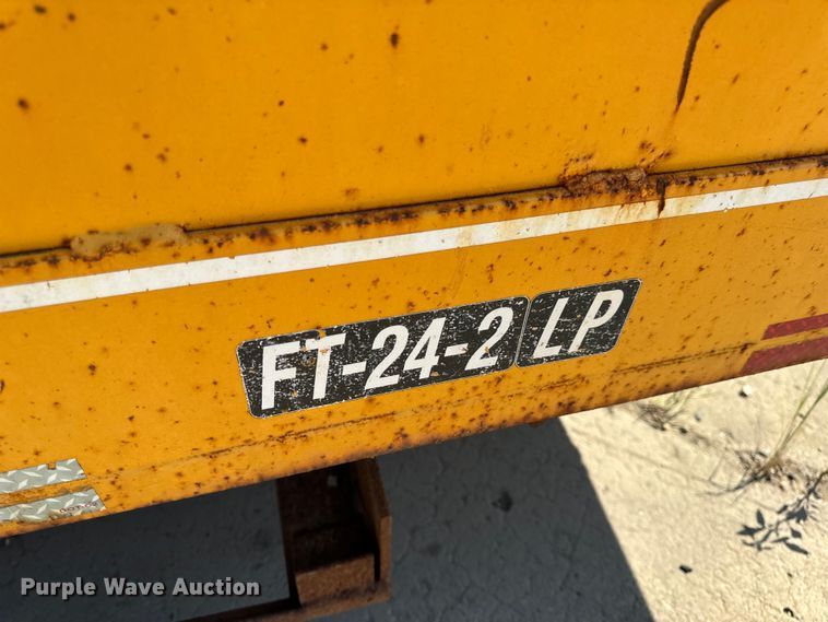image for item OF9848 2015 Felling FT-24-2LP equipment trailer