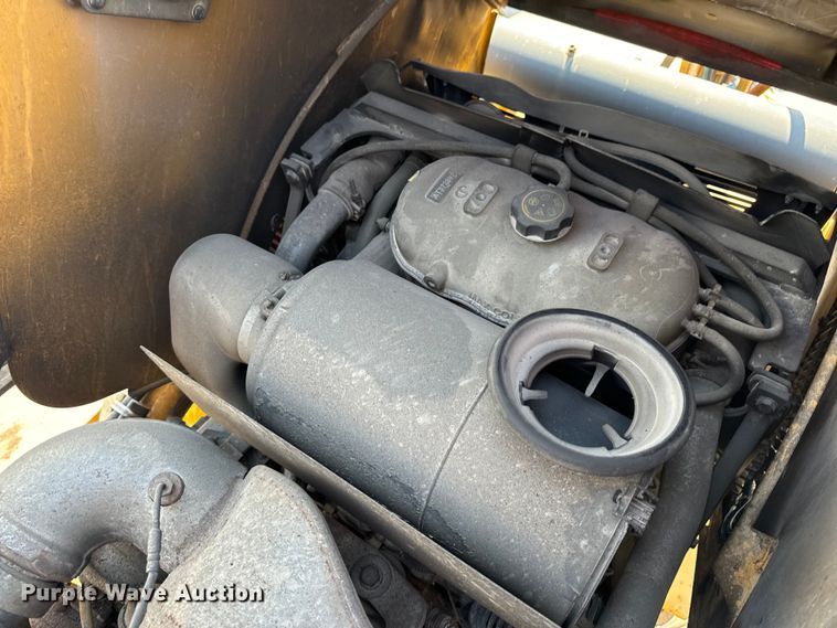 image for item OF9848 2015 Felling FT-24-2LP equipment trailer