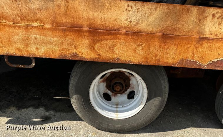 image for item OF9848 2015 Felling FT-24-2LP equipment trailer