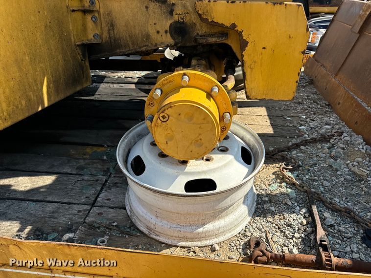 image for item OF9848 2015 Felling FT-24-2LP equipment trailer