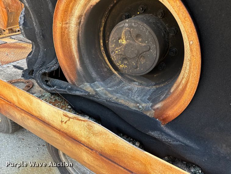 image for item OF9848 2015 Felling FT-24-2LP equipment trailer