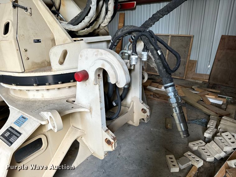 image for item OG9570 2015 Caterpillar  wheel loader mower system