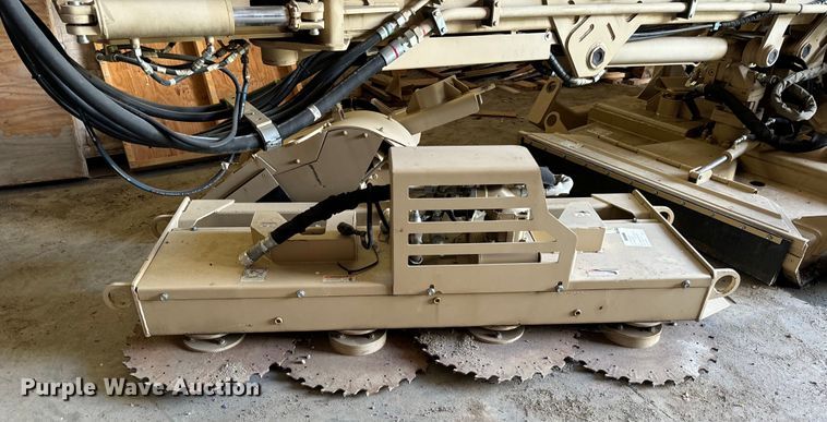 image for item OG9570 2015 Caterpillar  wheel loader mower system