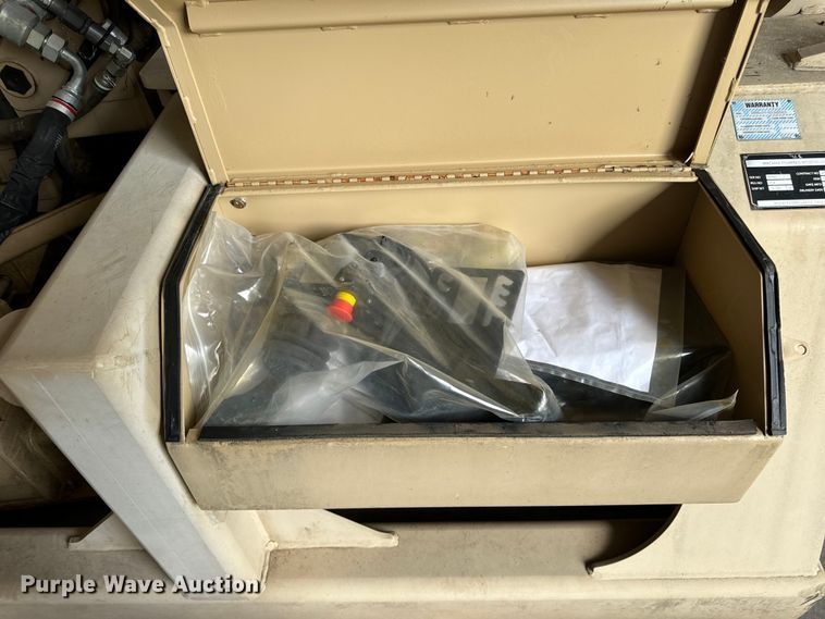 image for item OG9570 2015 Caterpillar  wheel loader mower system