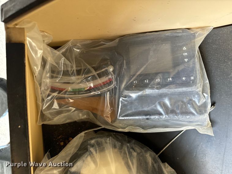 image for item OG9570 2015 Caterpillar  wheel loader mower system