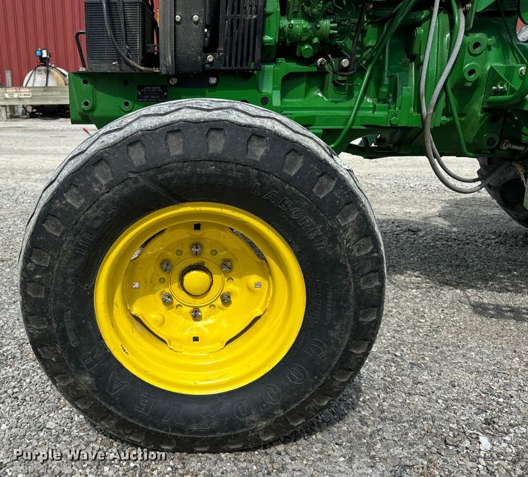 image for item OG9572 2010 John Deere 5075E tractor