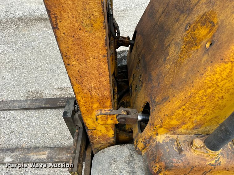 image for item OG9573 Hyster  forklift