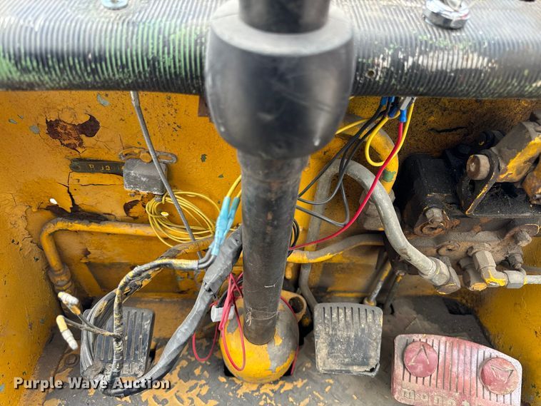 image for item OG9573 Hyster  forklift