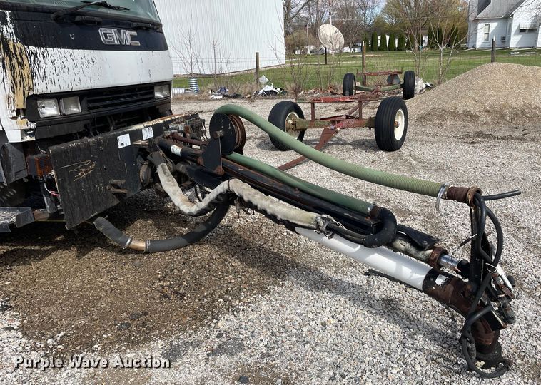 image for item OG9847 1997 GMC  7500 asphalt patch truck