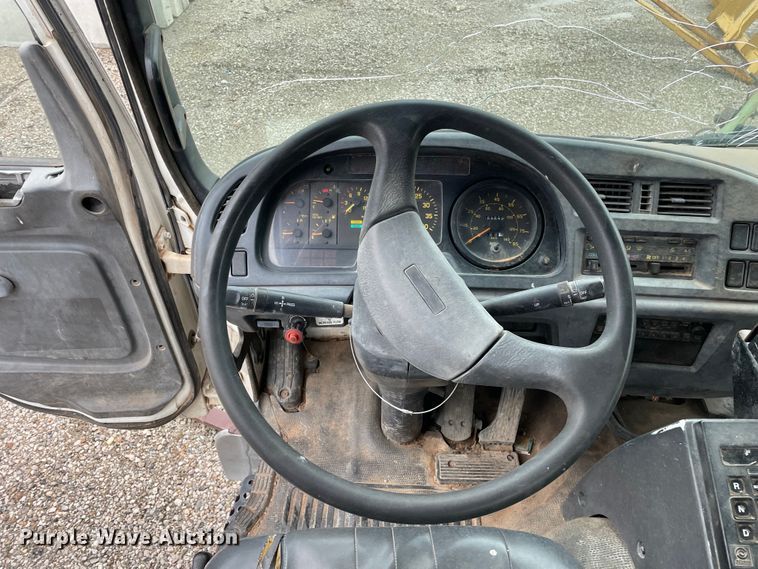 image for item OG9847 1997 GMC  7500 asphalt patch truck