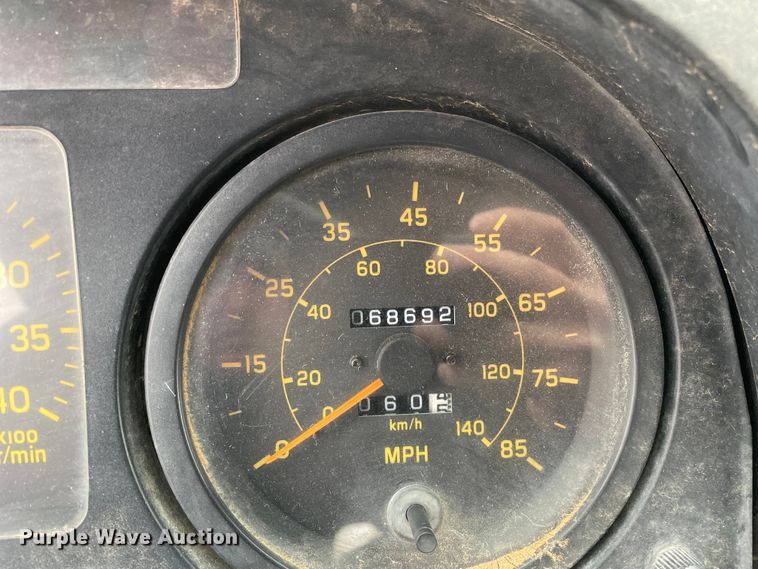 image for item OG9847 1997 GMC  7500 asphalt patch truck