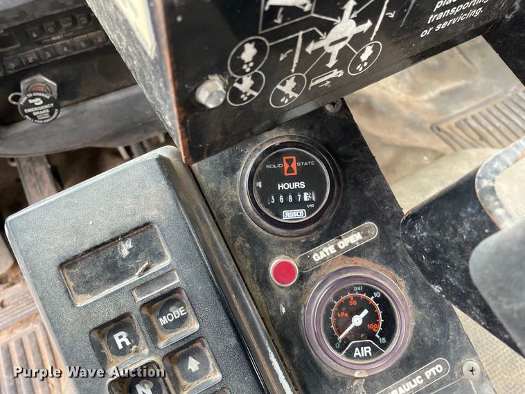 image for item OG9847 1997 GMC  7500 asphalt patch truck